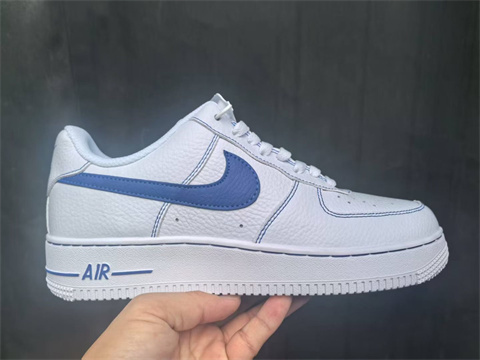 786187da-Air-Force-1-Low-20260822.jpg